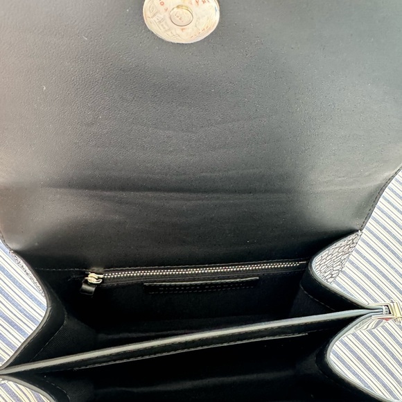 NWT , Giuseppe Zanotti Borse Crocodile Embossed Silver Clutch Bag. - Picture 8 of 9